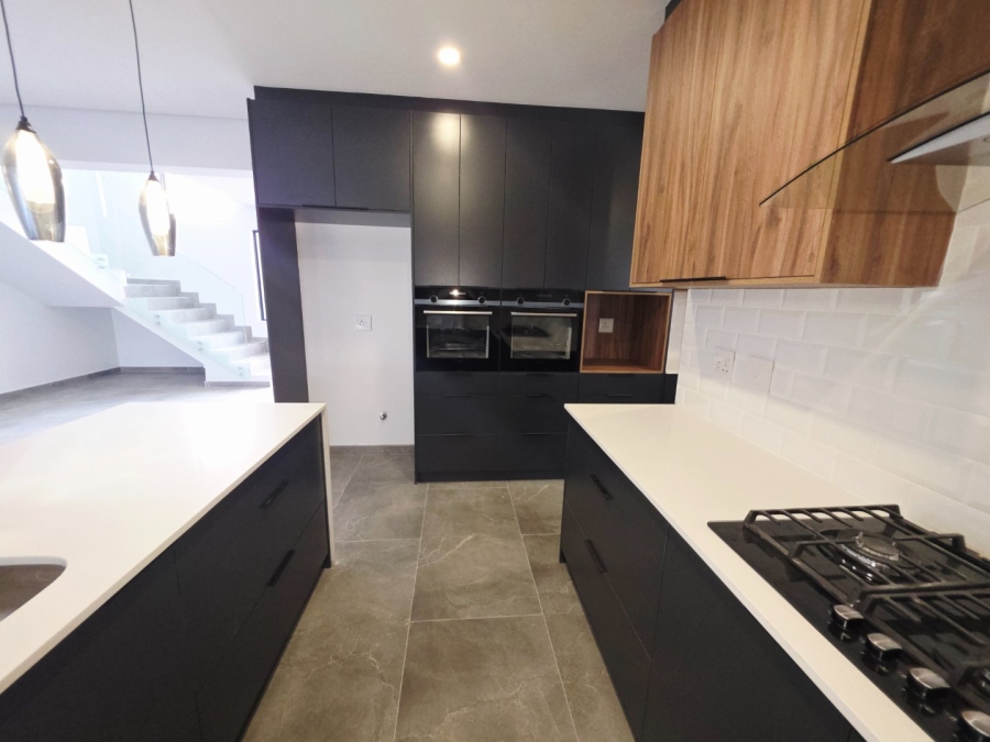 4 Bedroom Property for Sale in Sandown Western Cape
